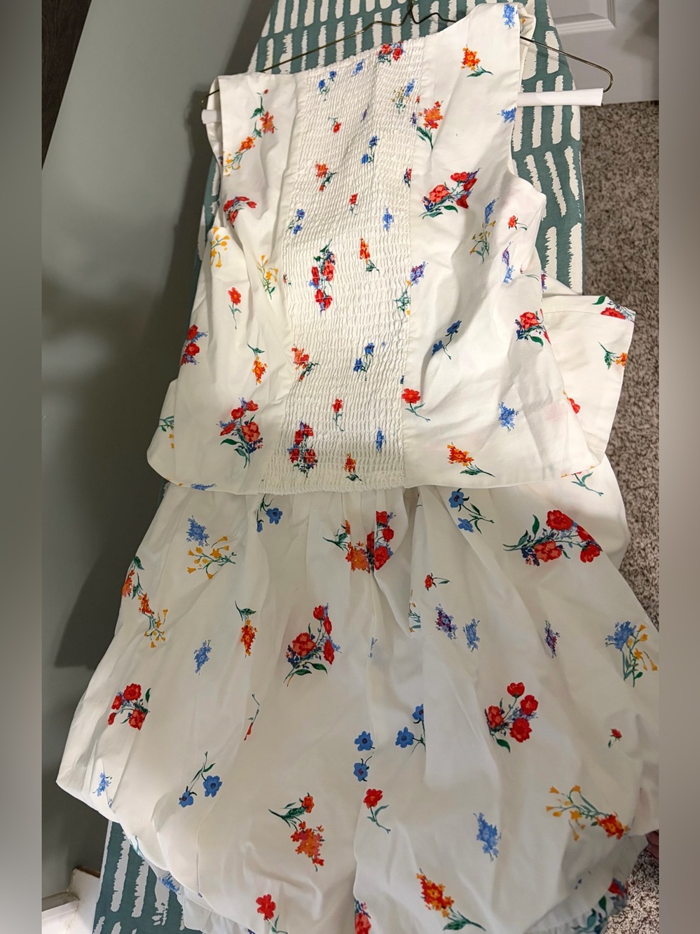 Nordstrom’s Women’s' White Floral corset top with matching balloon style shorts